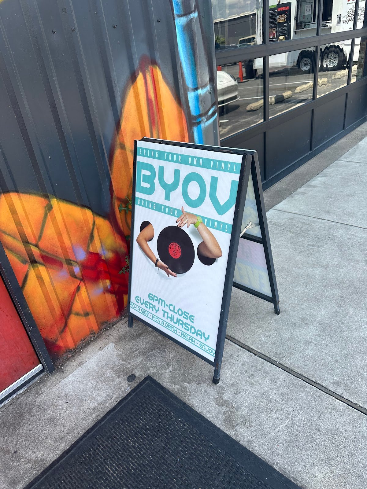 Little City Coffee Roasters specialty coffee shop in Austin - photo 4