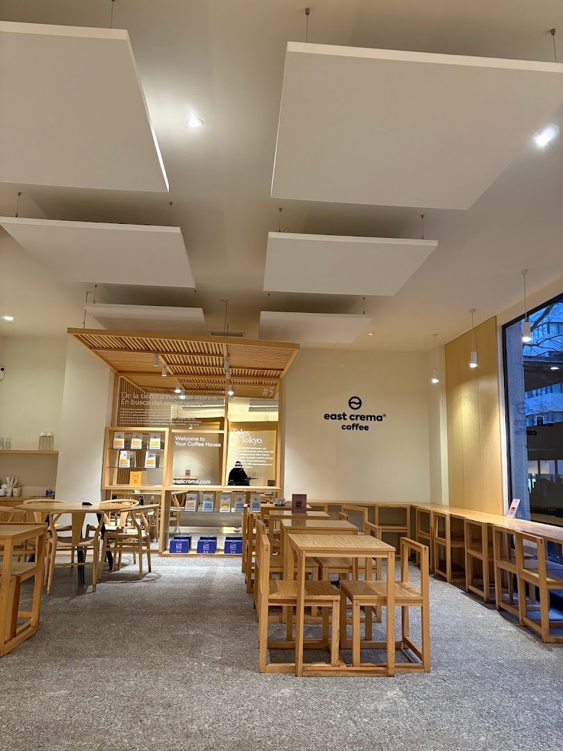 East Crema Coffee Diego (Specialty Coffee Madrid) specialty coffee shop in Madrid - photo 3