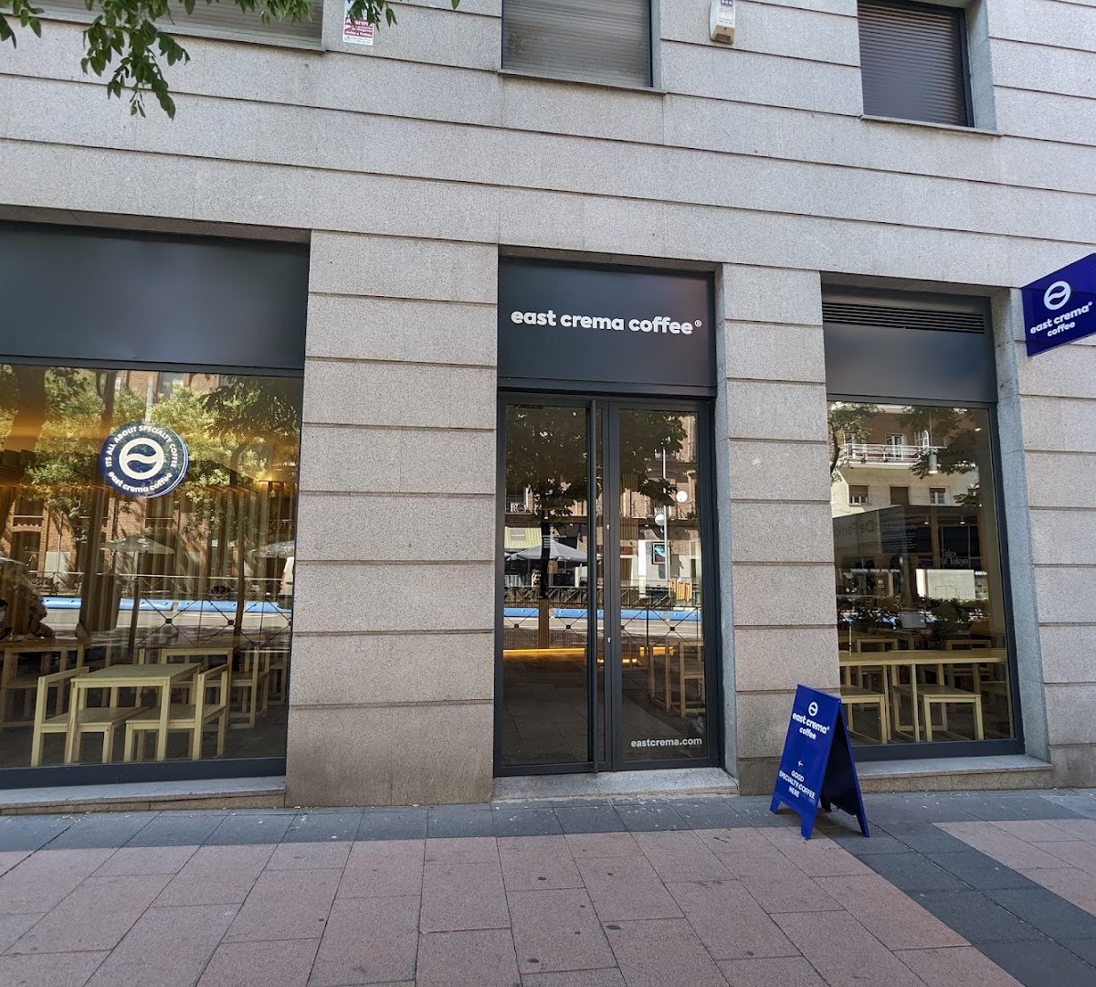 East Crema Coffee Diego (Specialty Coffee Madrid) specialty coffee shop in Madrid - photo 8