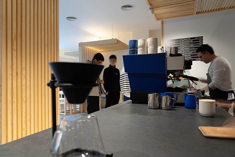 East Crema Coffee Diego (Specialty Coffee Madrid) specialty coffee shop in Madrid - photo 9