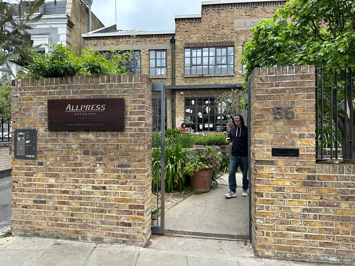 Allpress Espresso Roastery and Cafe specialty coffee shop in London - photo 6