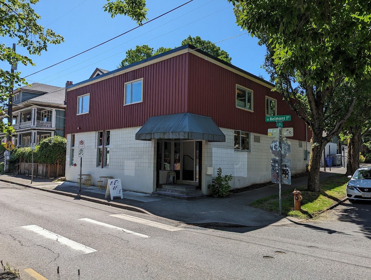 Old Friends Coffee Roasters specialty coffee shop in Portland - photo 5