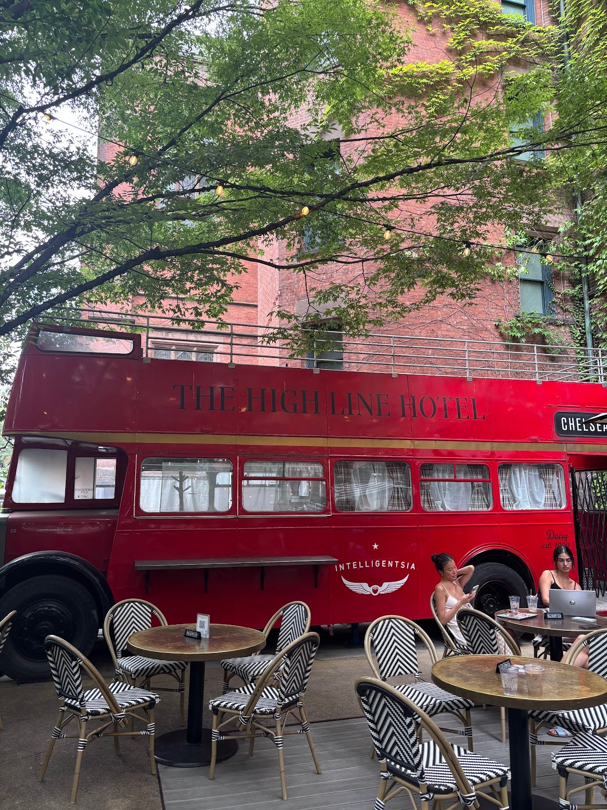 Intelligentsia Coffee High Line Hotel Coffeebar specialty coffee shop in New York - photo 6