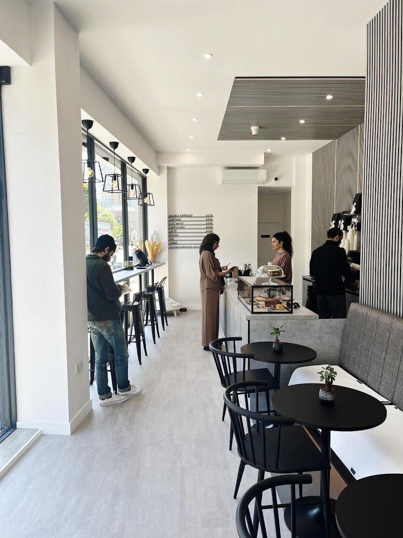 Echo Espresso specialty coffee shop in London - photo 2