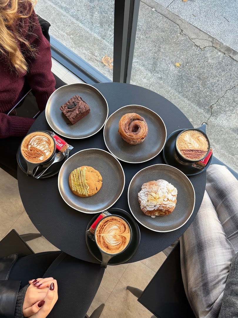 Echo Espresso specialty coffee shop in London - photo 6