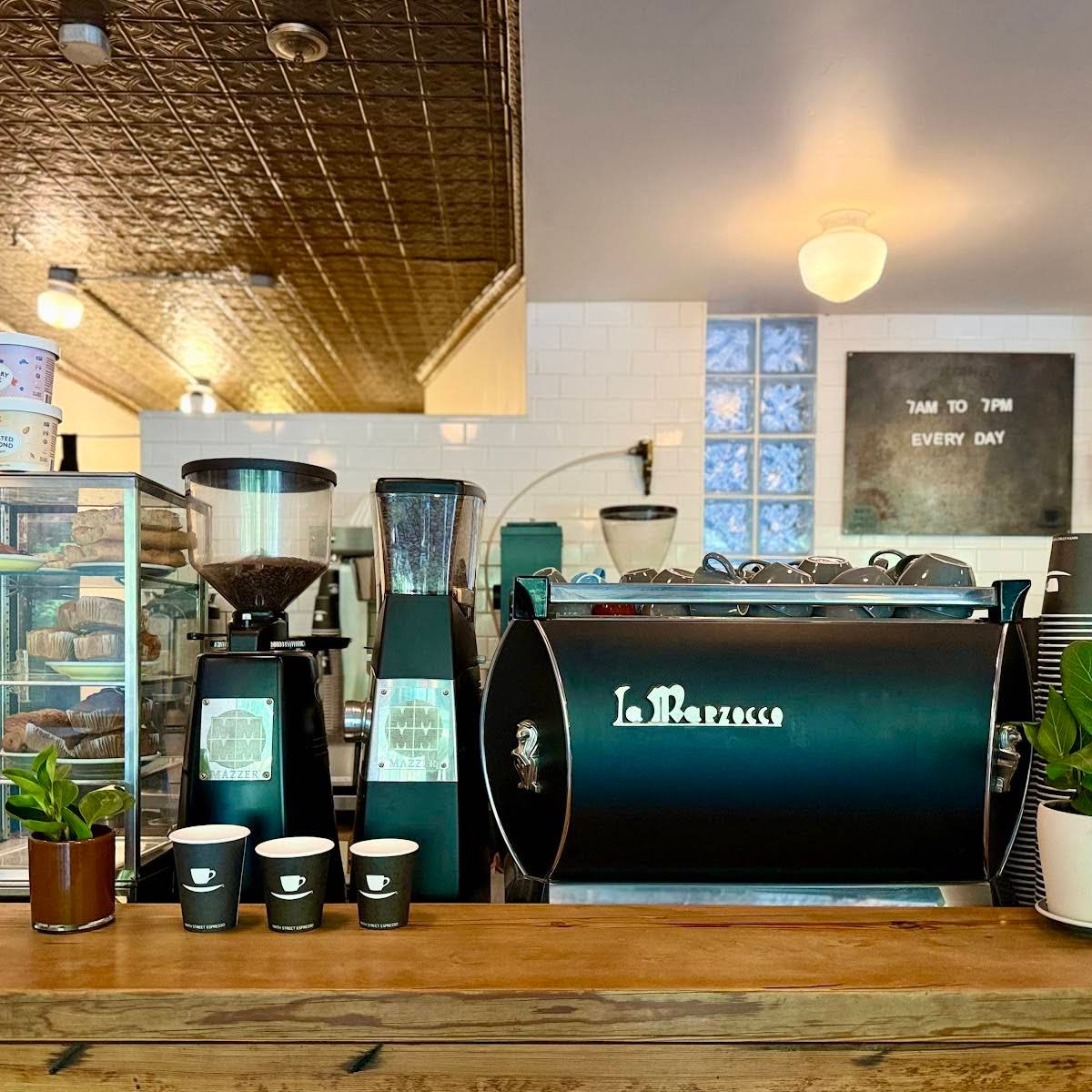 Ninth Street Espresso specialty coffee shop in New York - photo 8