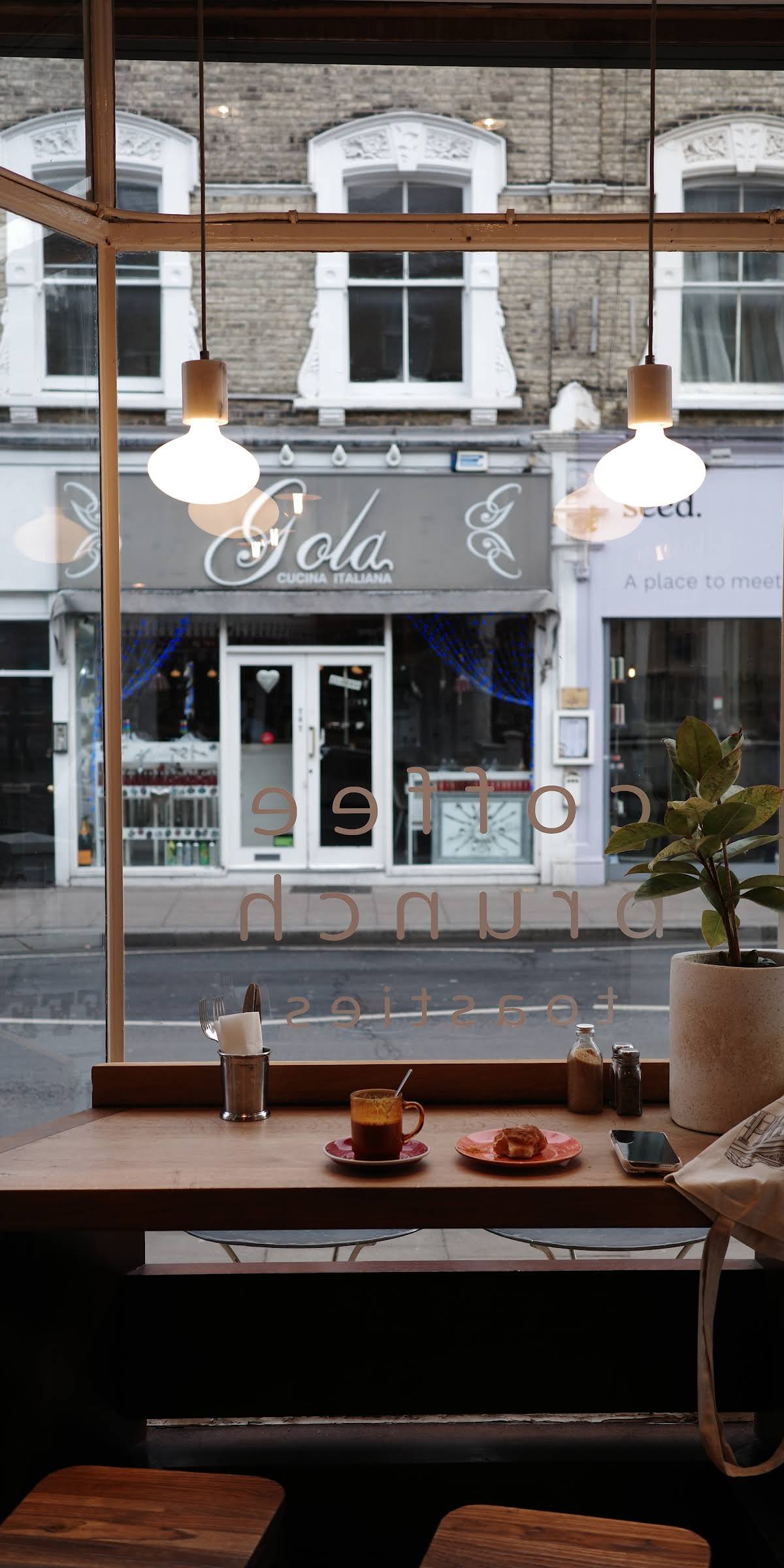 Local Hero specialty coffee shop in London - photo 6