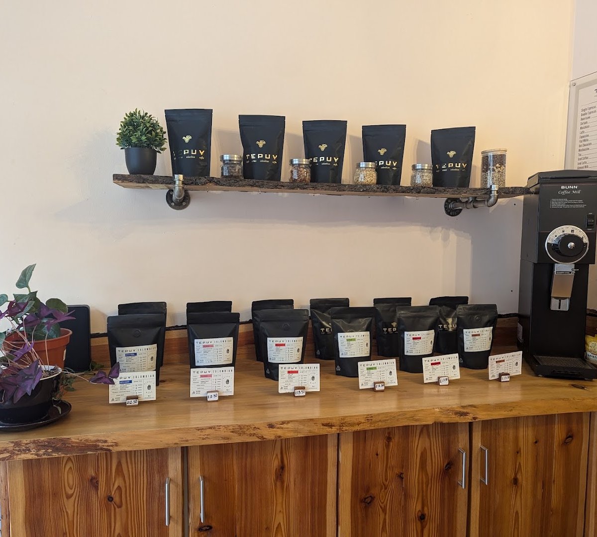 Interior of Coffee Tepuy | Cafe | Specialty Colombian Coffee shop in Edinburgh UK, specialty coffee shop in Edinburgh