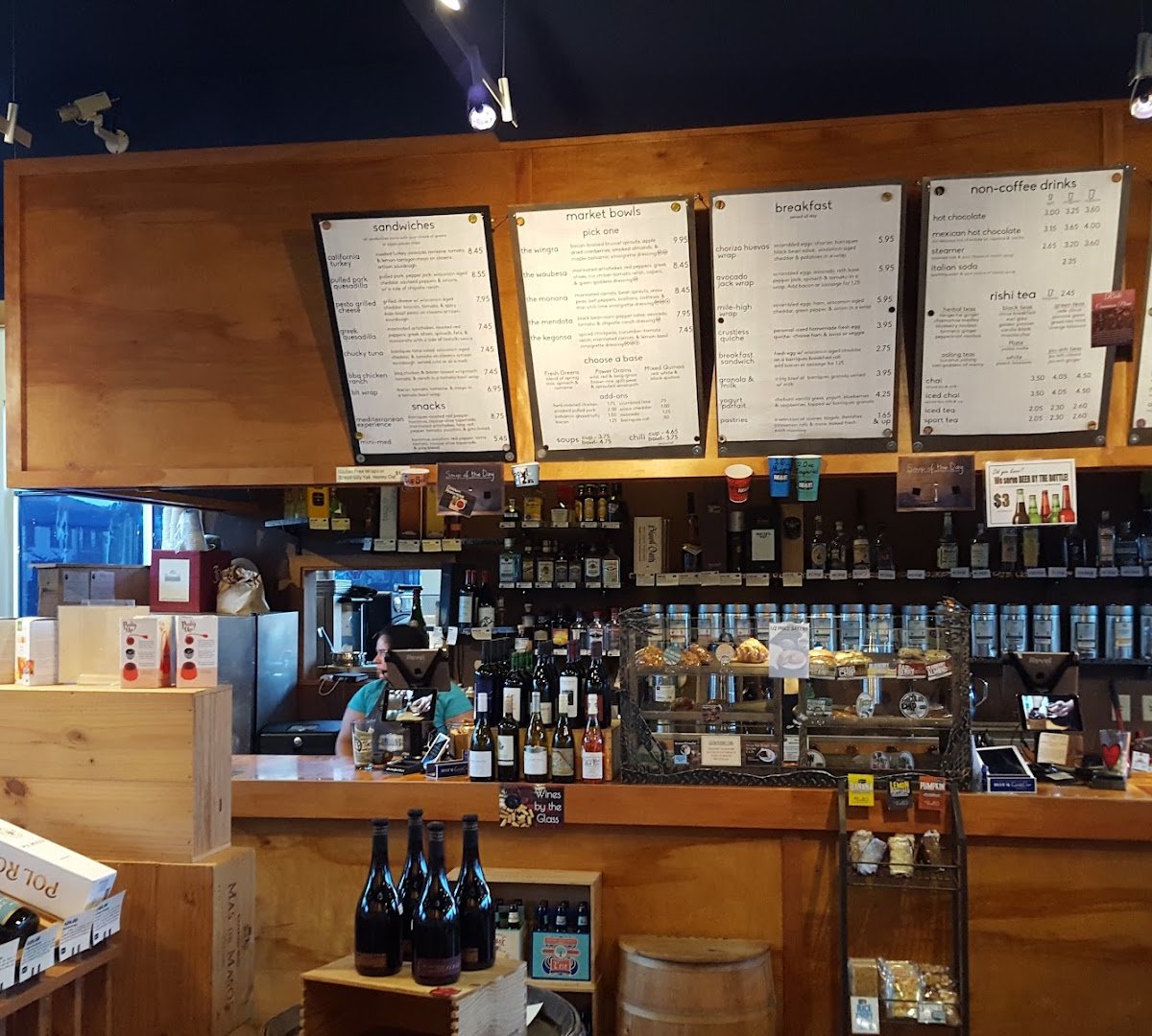 Interior of Barriques - Middleton, specialty coffee shop in Madison