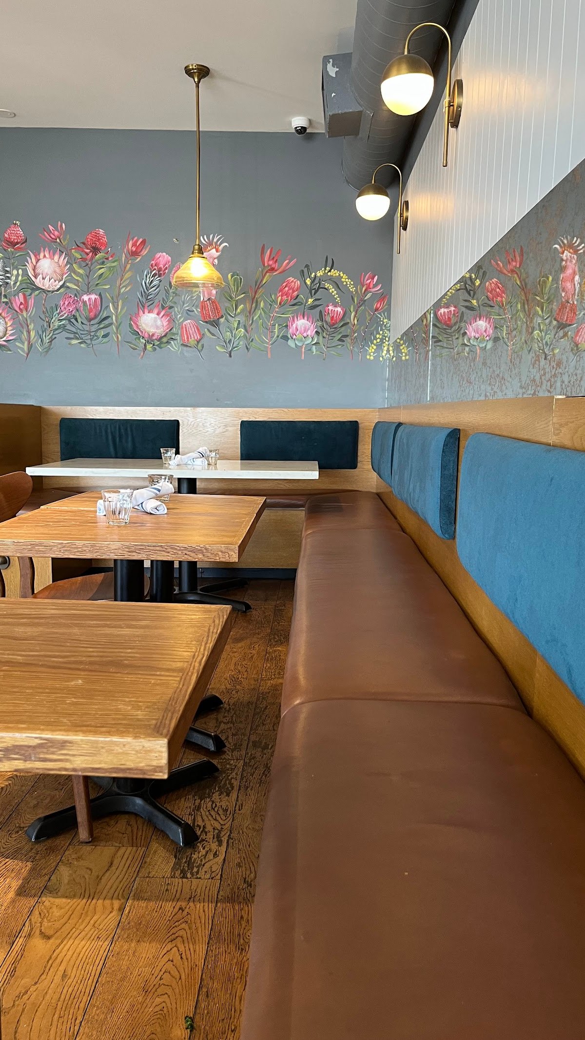 Bluestone Lane West Hollywood Café specialty coffee shop in Los Angeles - photo 2