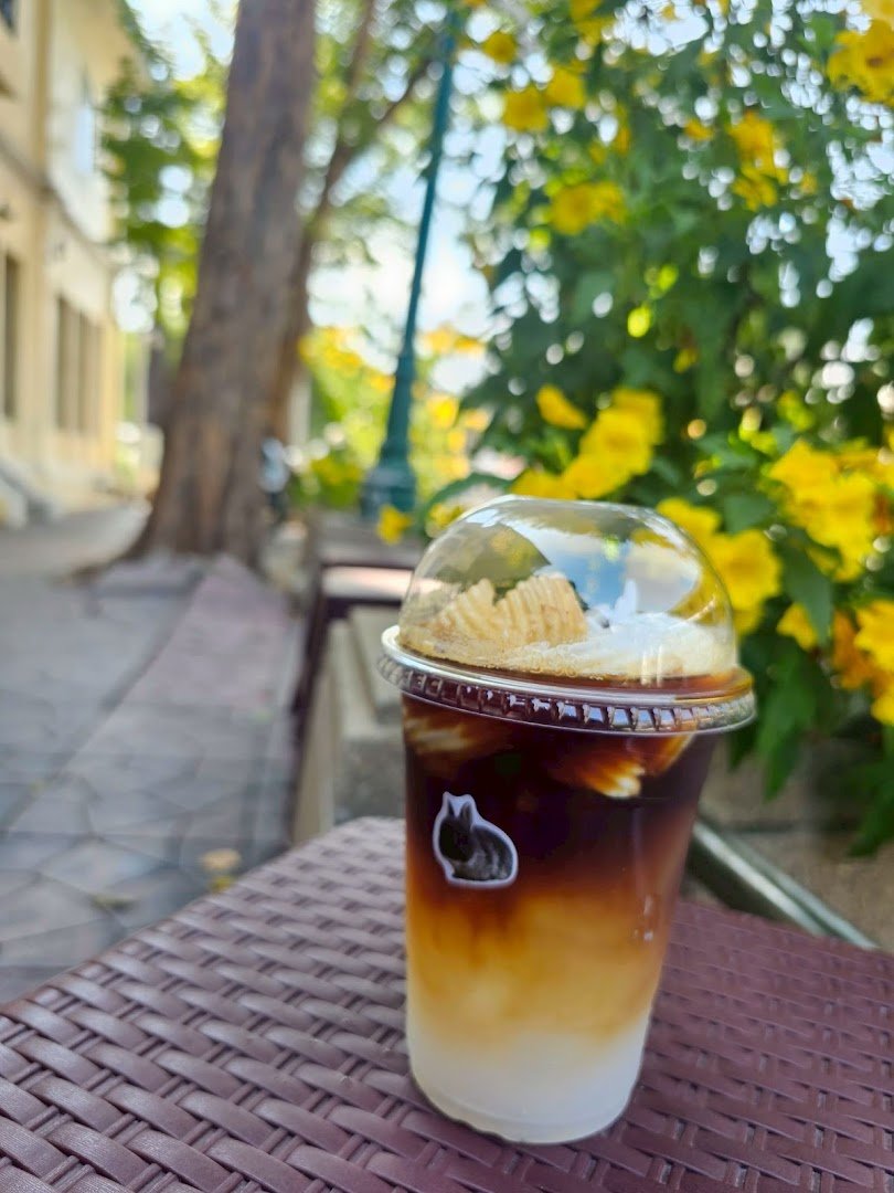 Uncle Tai Coffee specialty coffee shop in Bangkok - photo 2