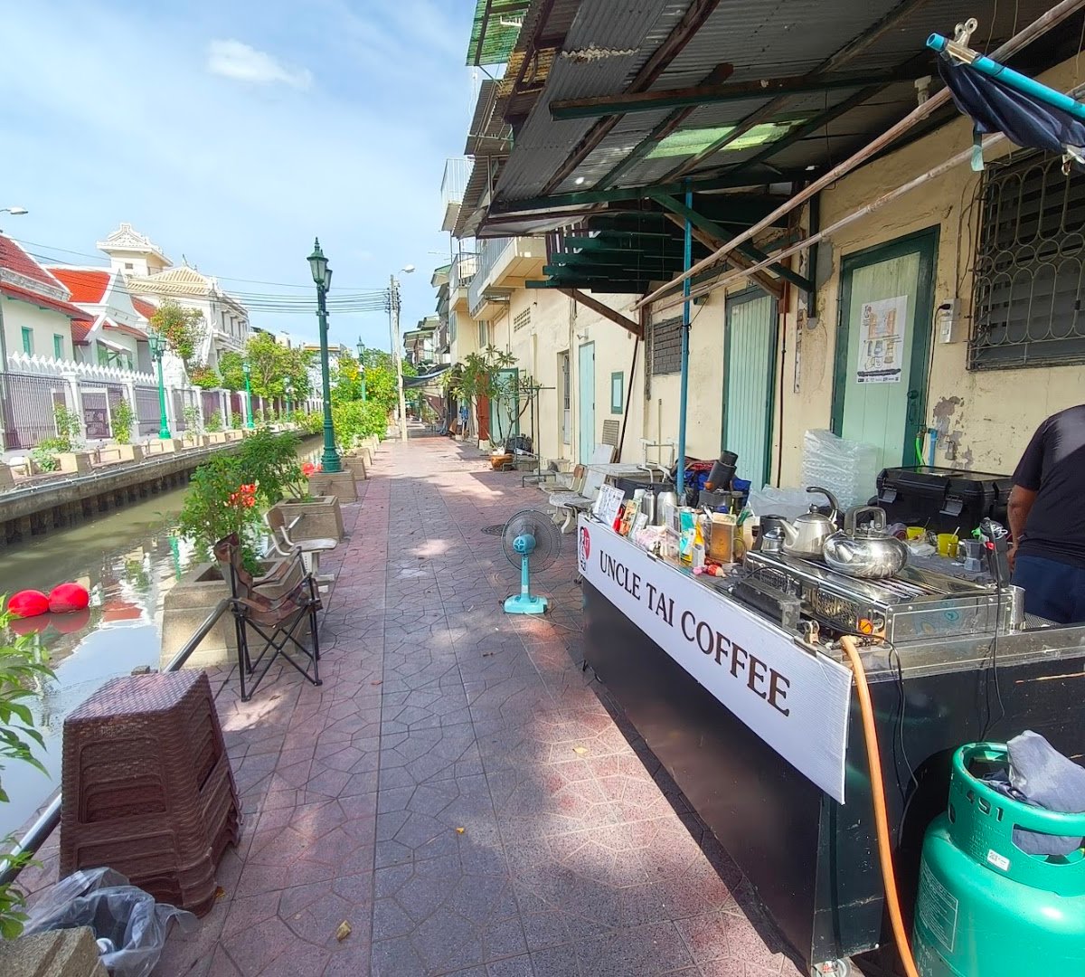 Uncle Tai Coffee specialty coffee shop in Bangkok - photo 4