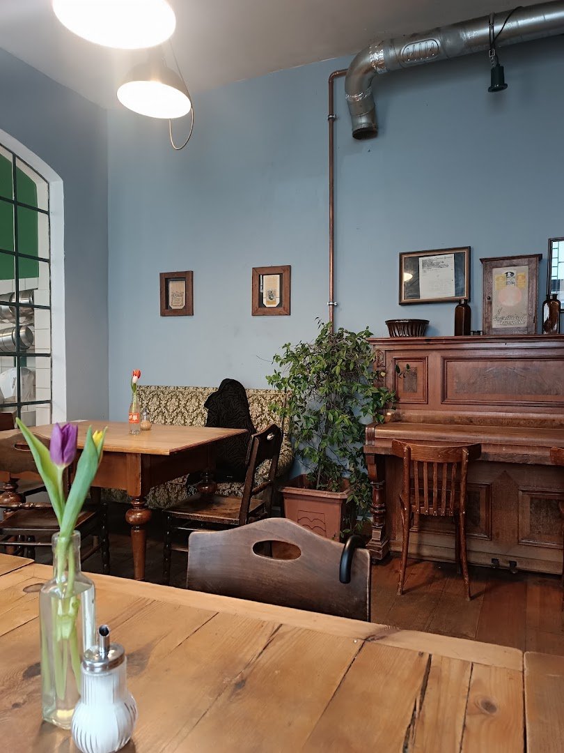 Firstcrack Coffee Roasters & Cafe Pakolat Berlin specialty coffee shop in Berlin - photo 4
