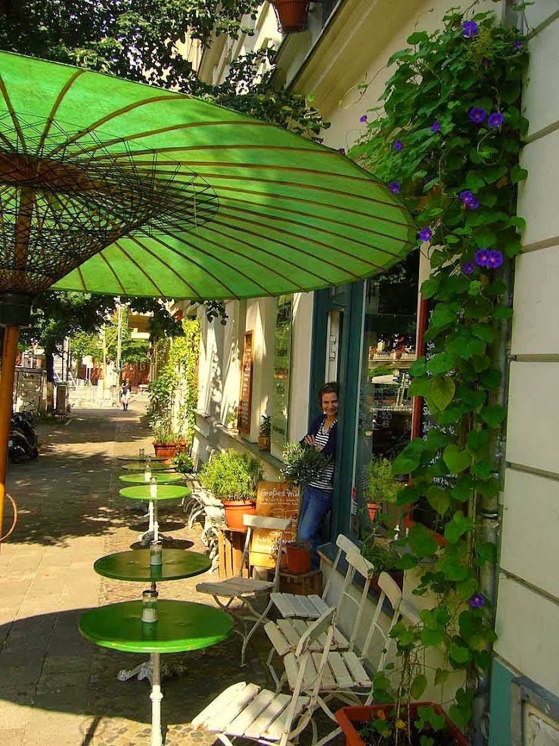 Firstcrack Coffee Roasters & Cafe Pakolat Berlin specialty coffee shop in Berlin - photo 9