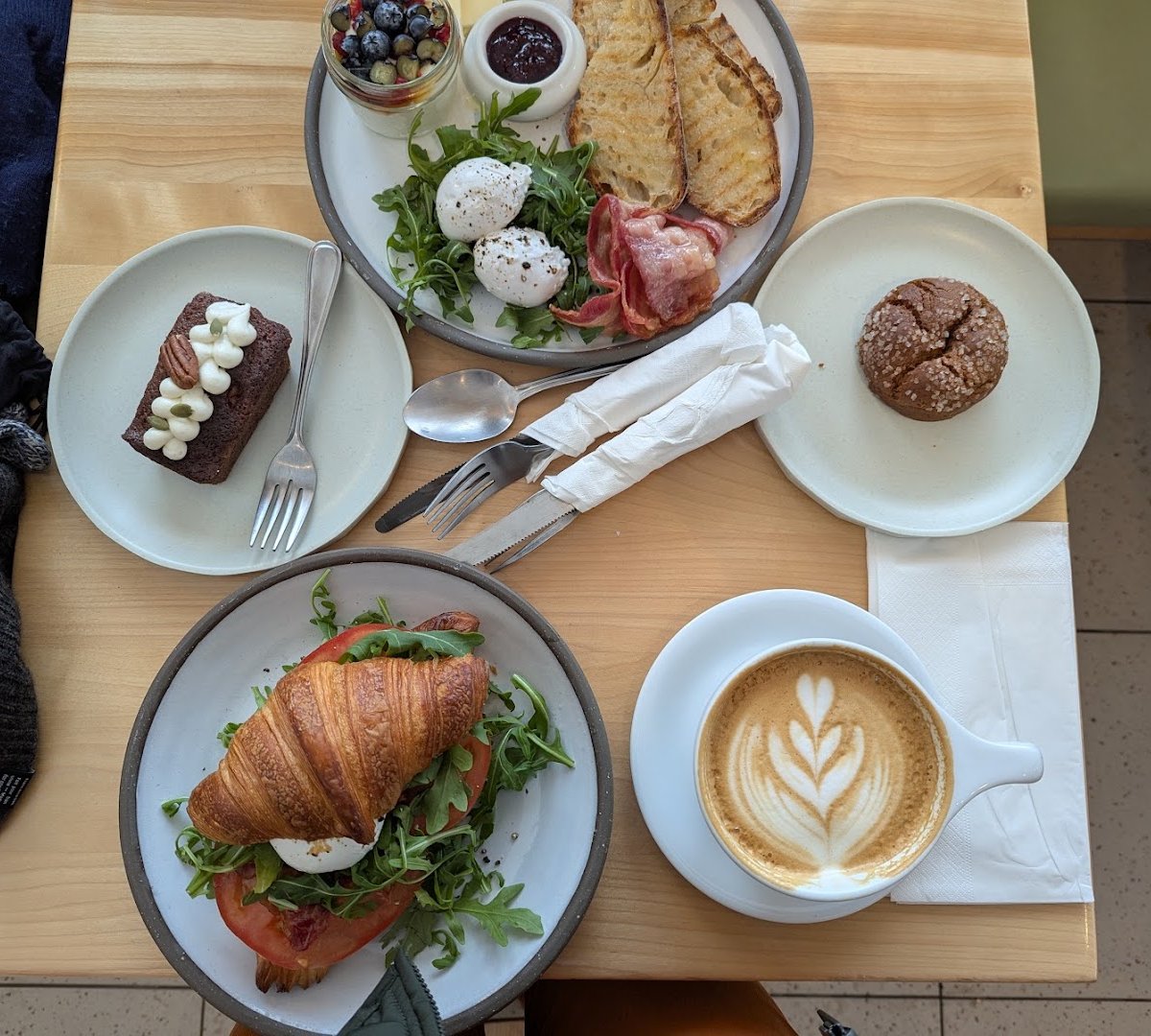 Coffee at Café Pista, specialty coffee shop in Montreal