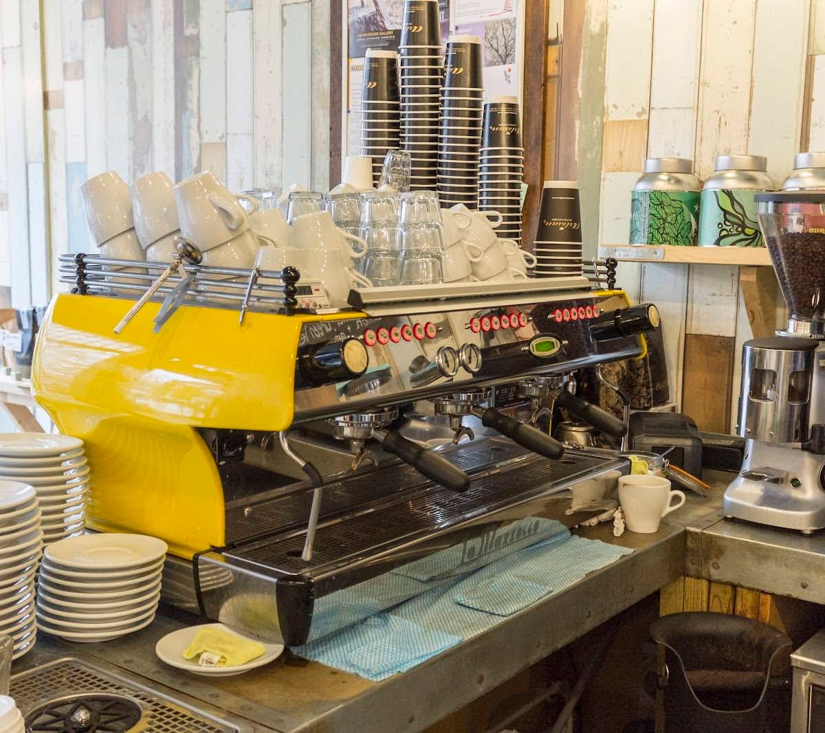 Artisan Coffee specialty coffee shop in London - photo 8