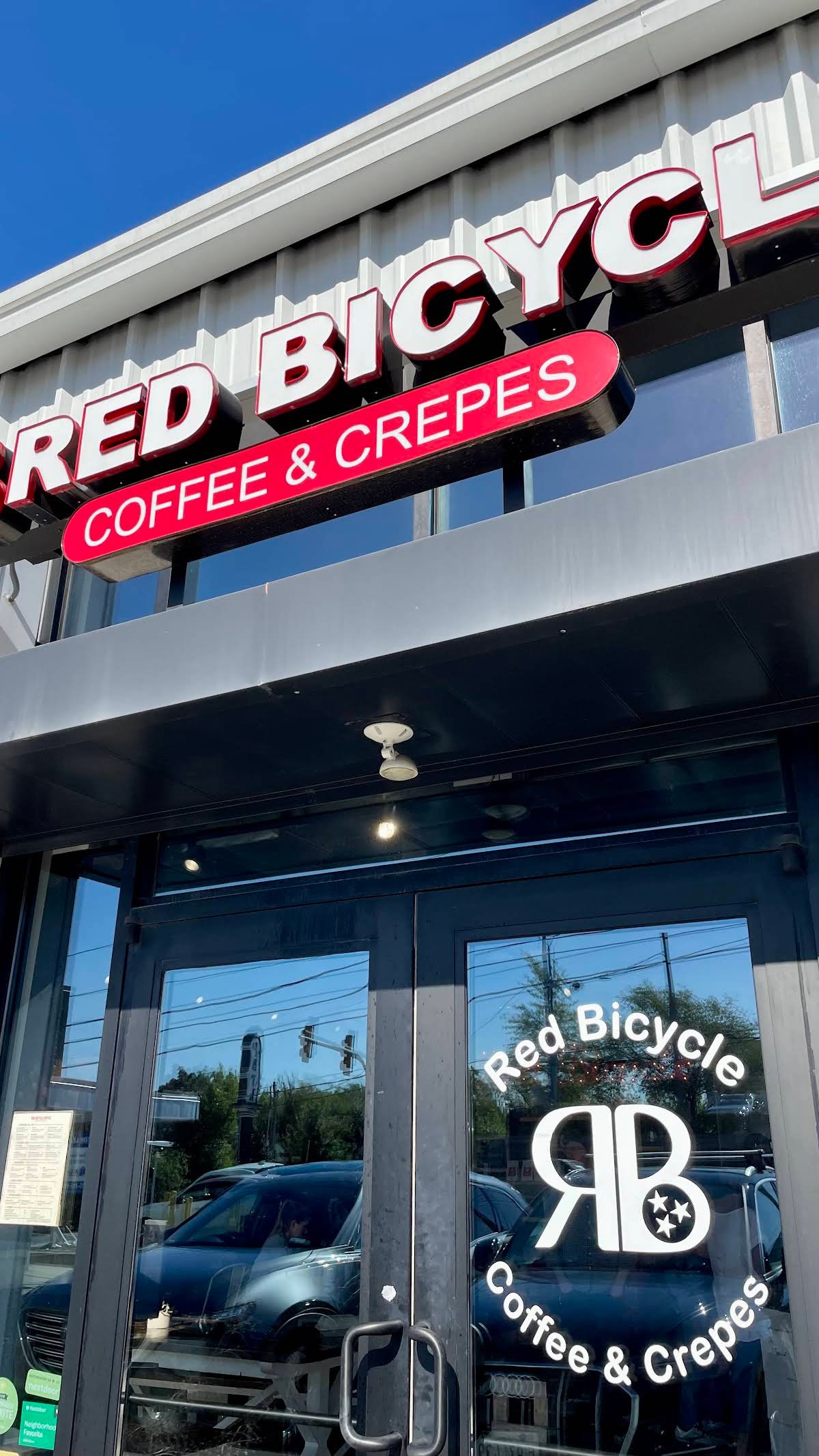 Red Bicycle Coffee & Crepes specialty coffee shop in Nashville - photo 6