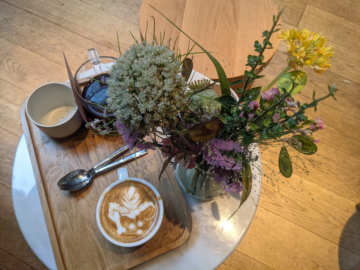 WatchHouse Bishopsgate specialty coffee shop in London - photo 9