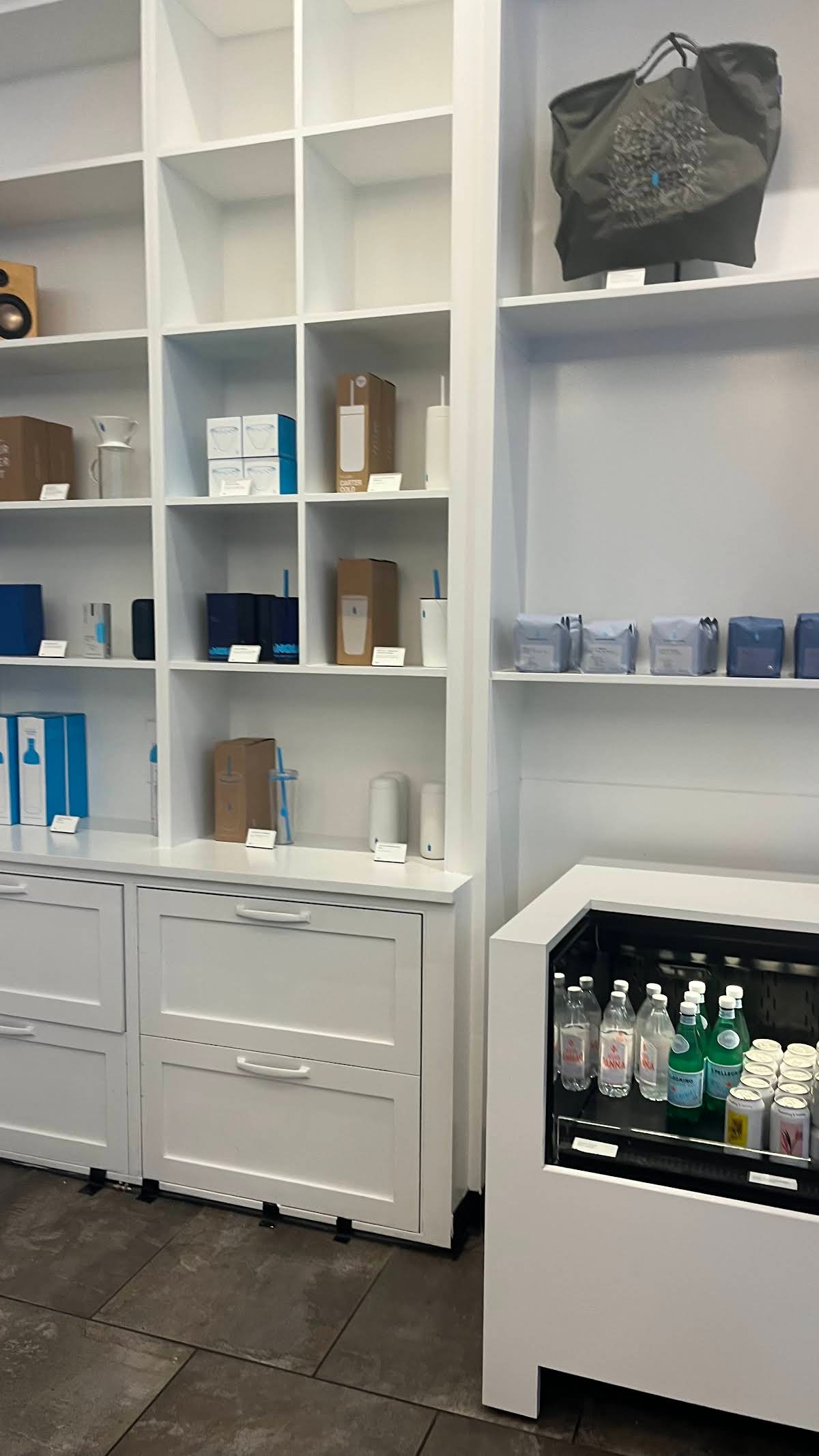 Blue Bottle Coffee specialty coffee shop in New York - photo 12