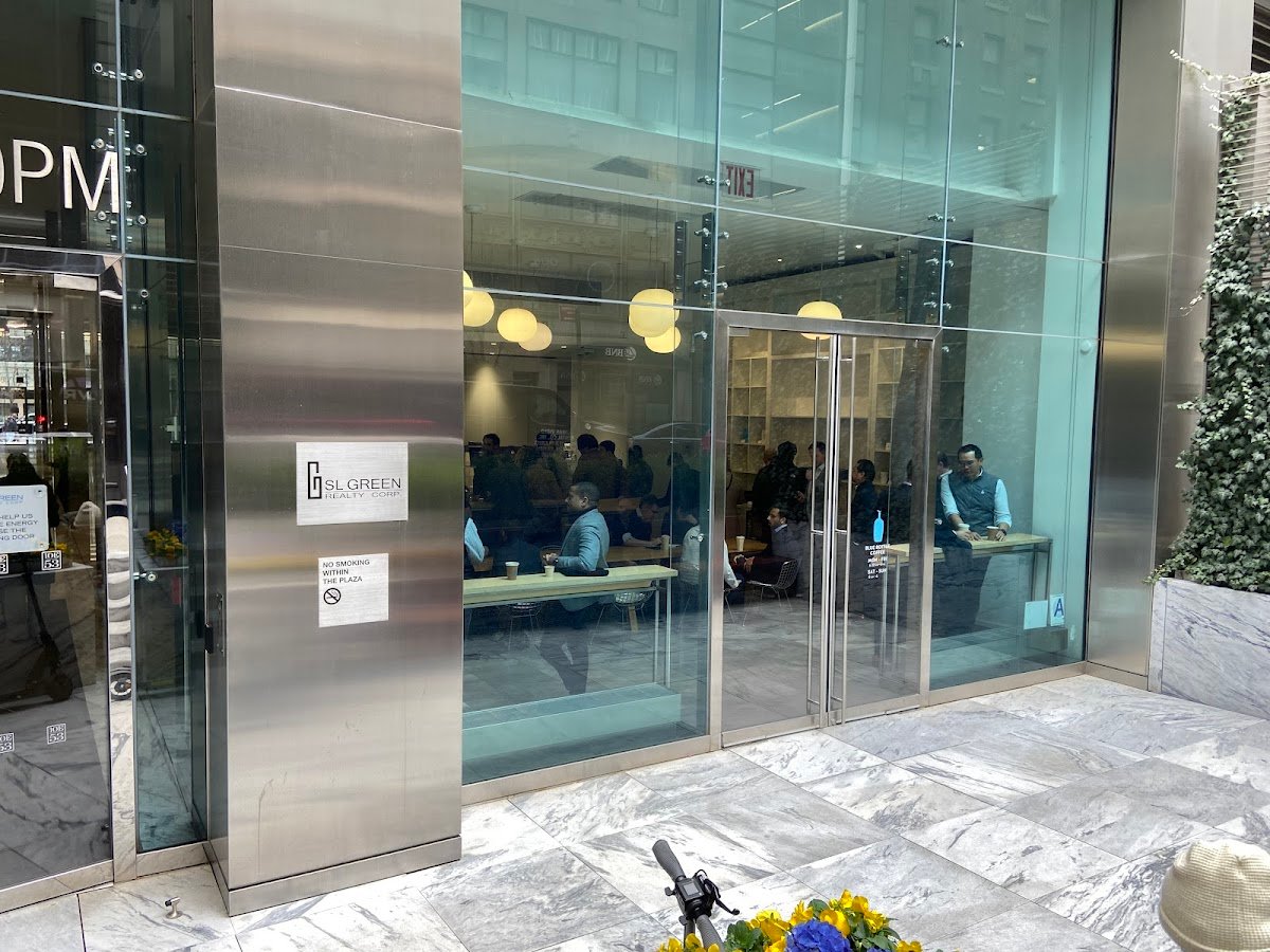 Blue Bottle Coffee specialty coffee shop in New York - photo 5