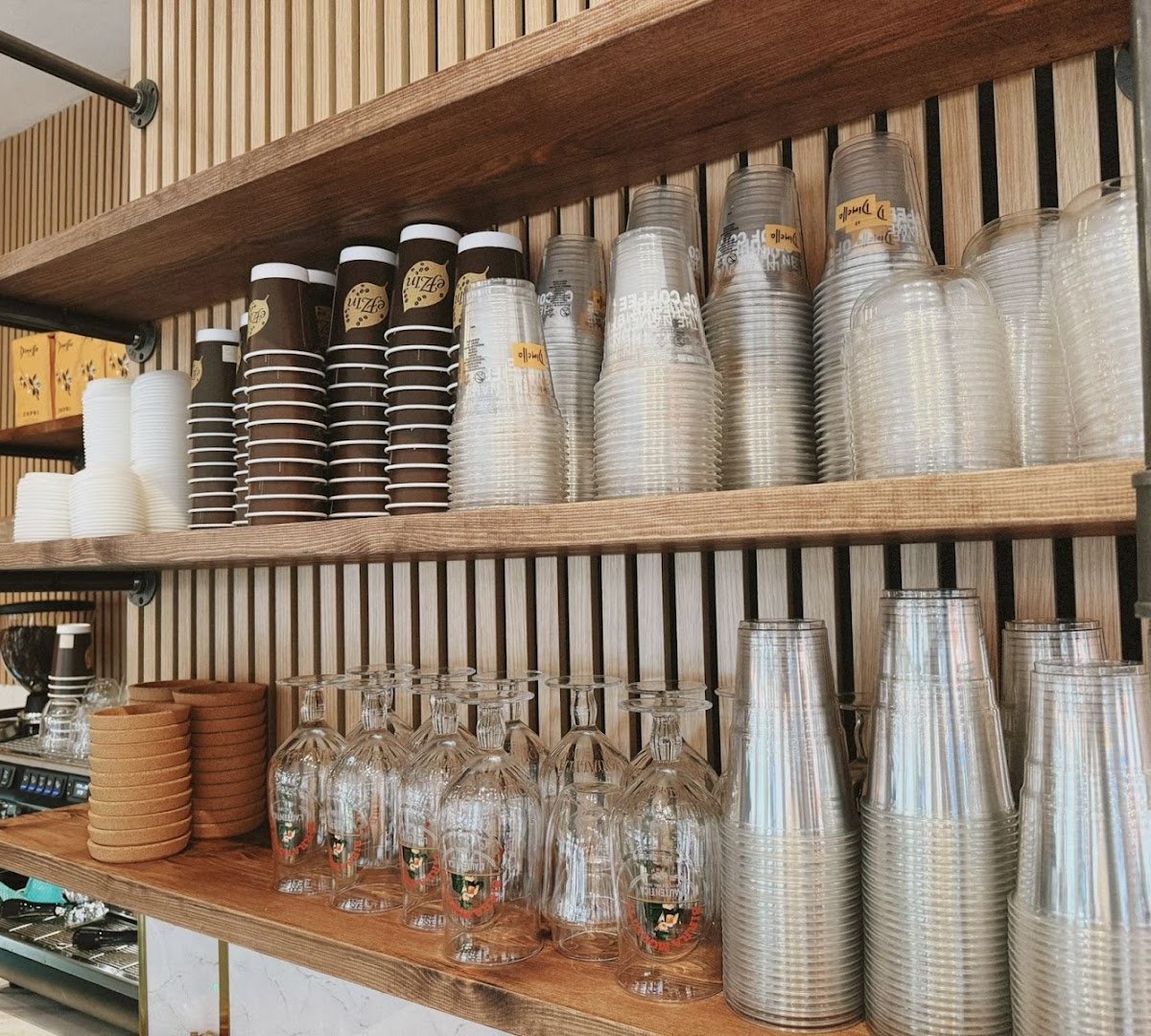 eFZin coffee specialty coffee shop in Bristol - photo 8