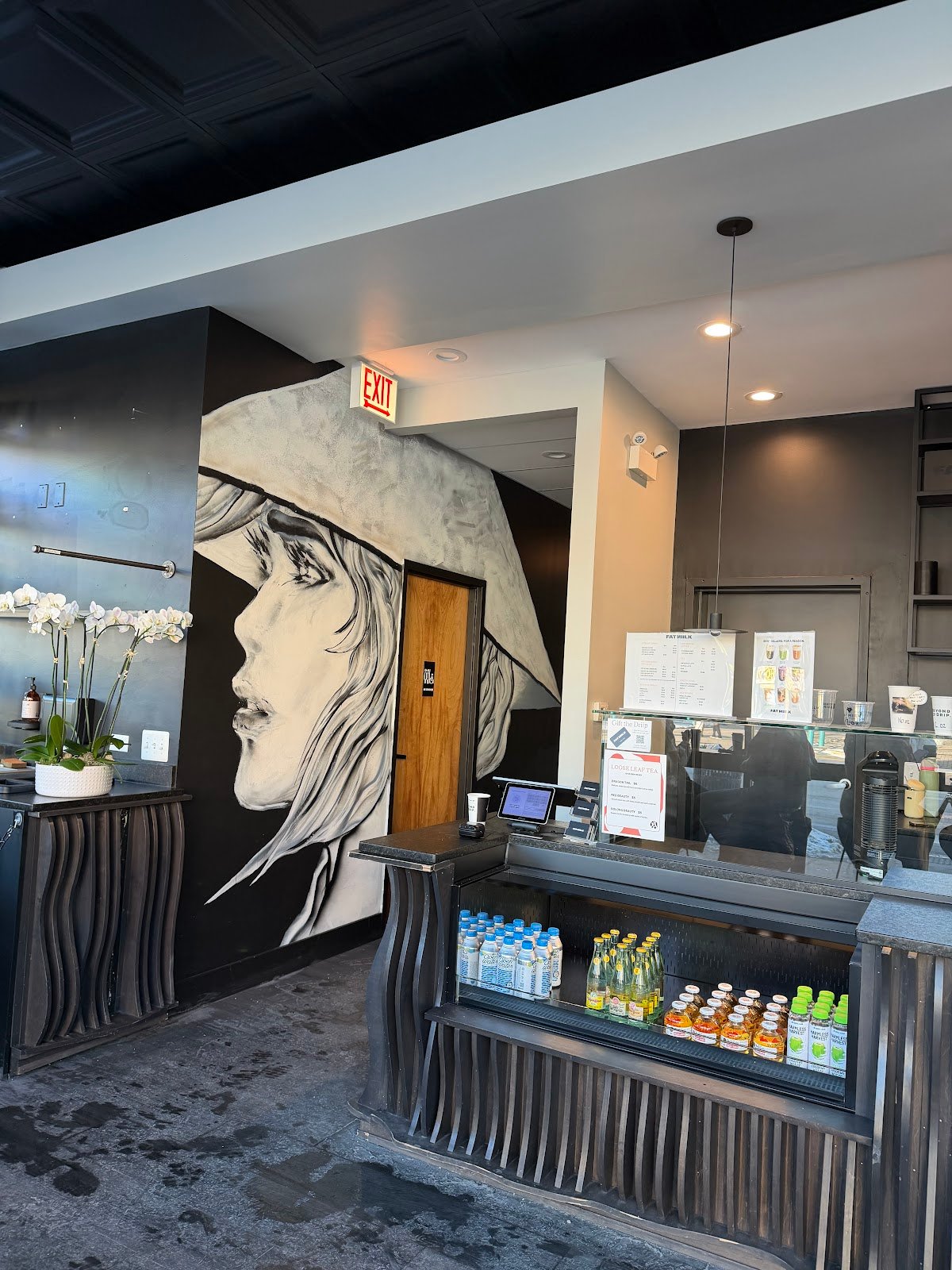 FAT MIILK COFFEE specialty coffee shop in Chicago - photo 2