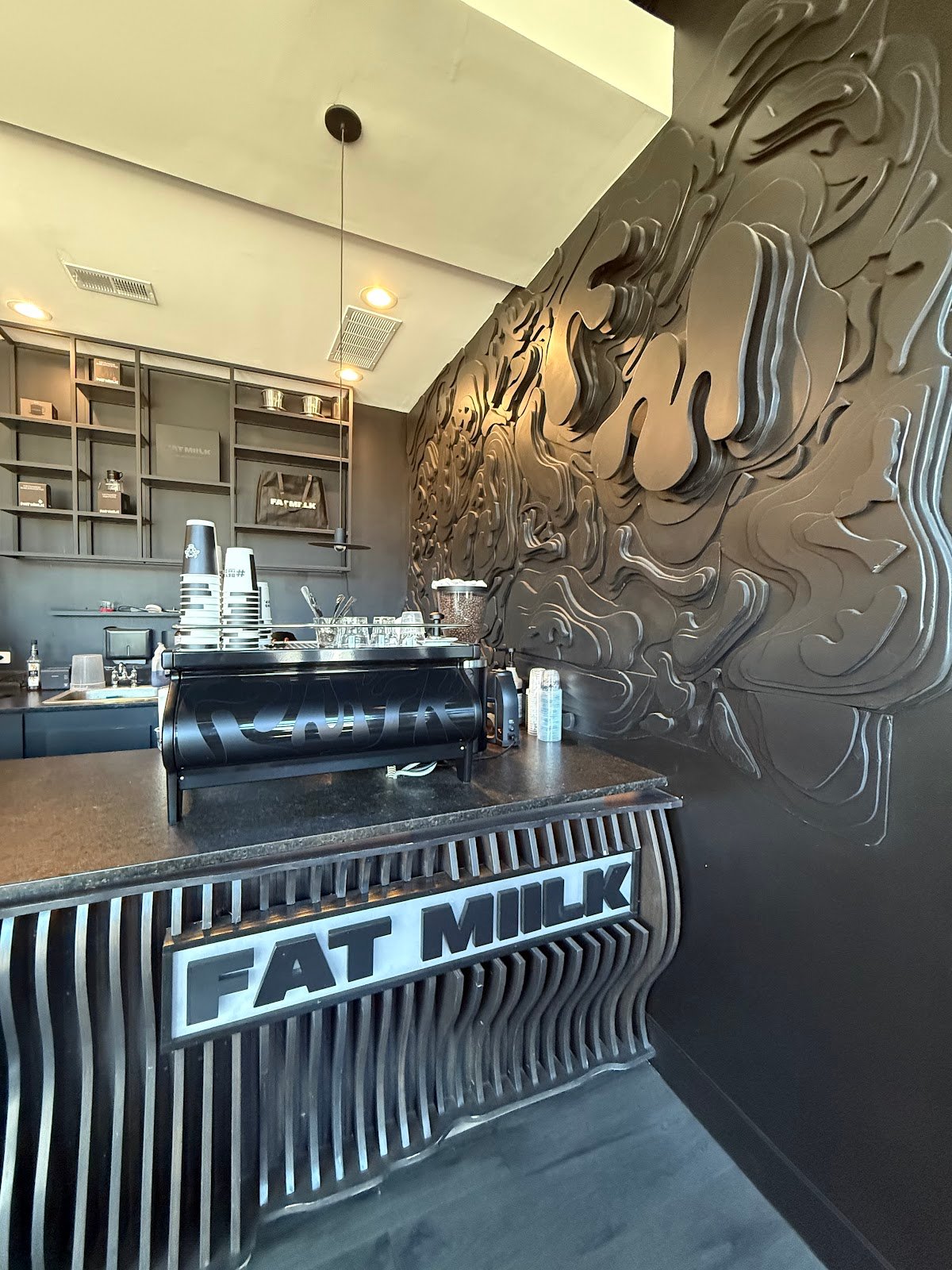 FAT MIILK COFFEE specialty coffee shop in Chicago - photo 5