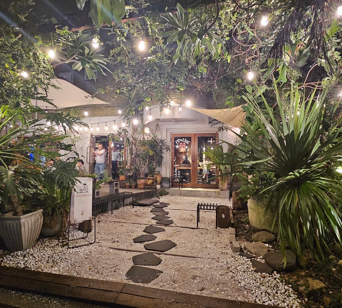 Café Costumice specialty coffee shop in Taipei - photo 5