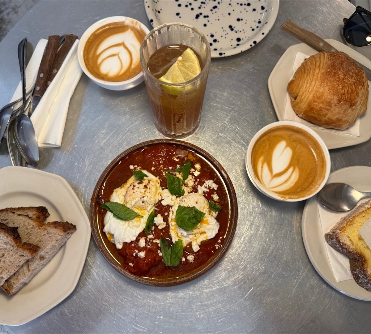 Coffee at Hakko, specialty coffee shop in Porto