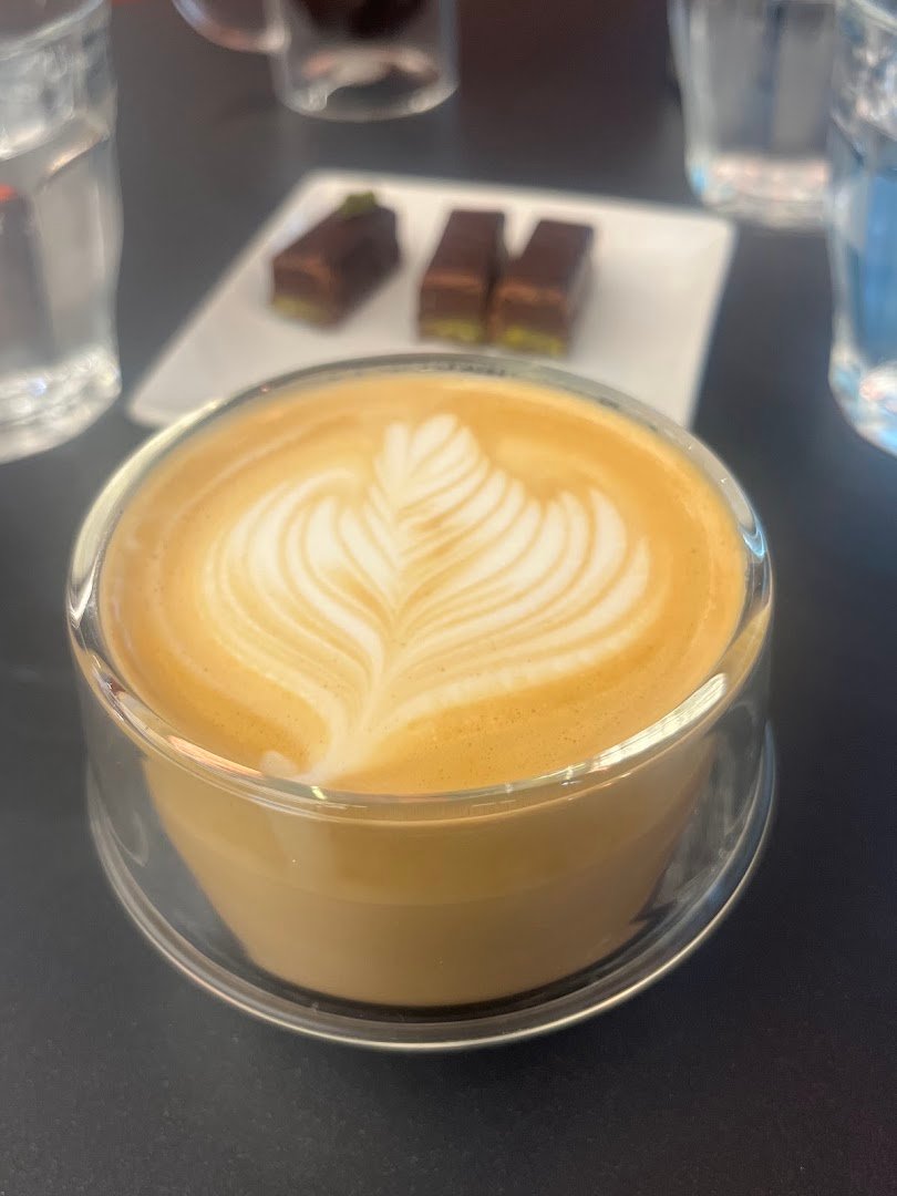 Le Café Alain Ducasse, La Canopée specialty coffee shop in Paris - photo 2