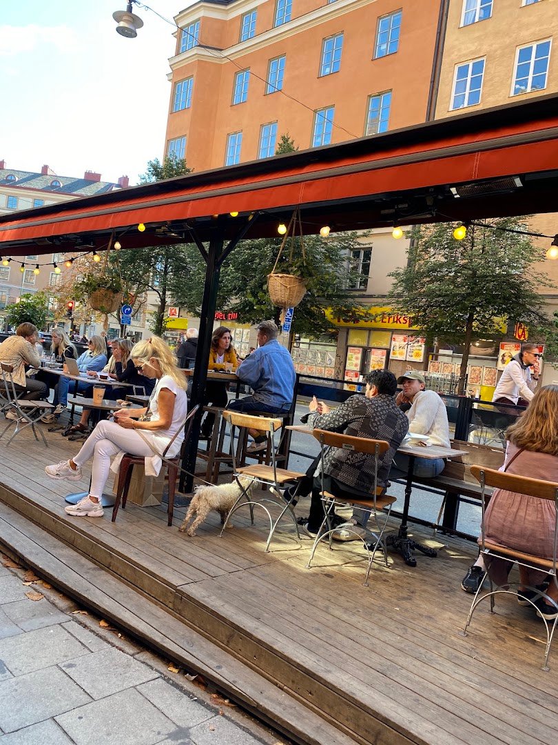 Storefront of Mellqvist Café & Bar, specialty coffee shop in Stockholm