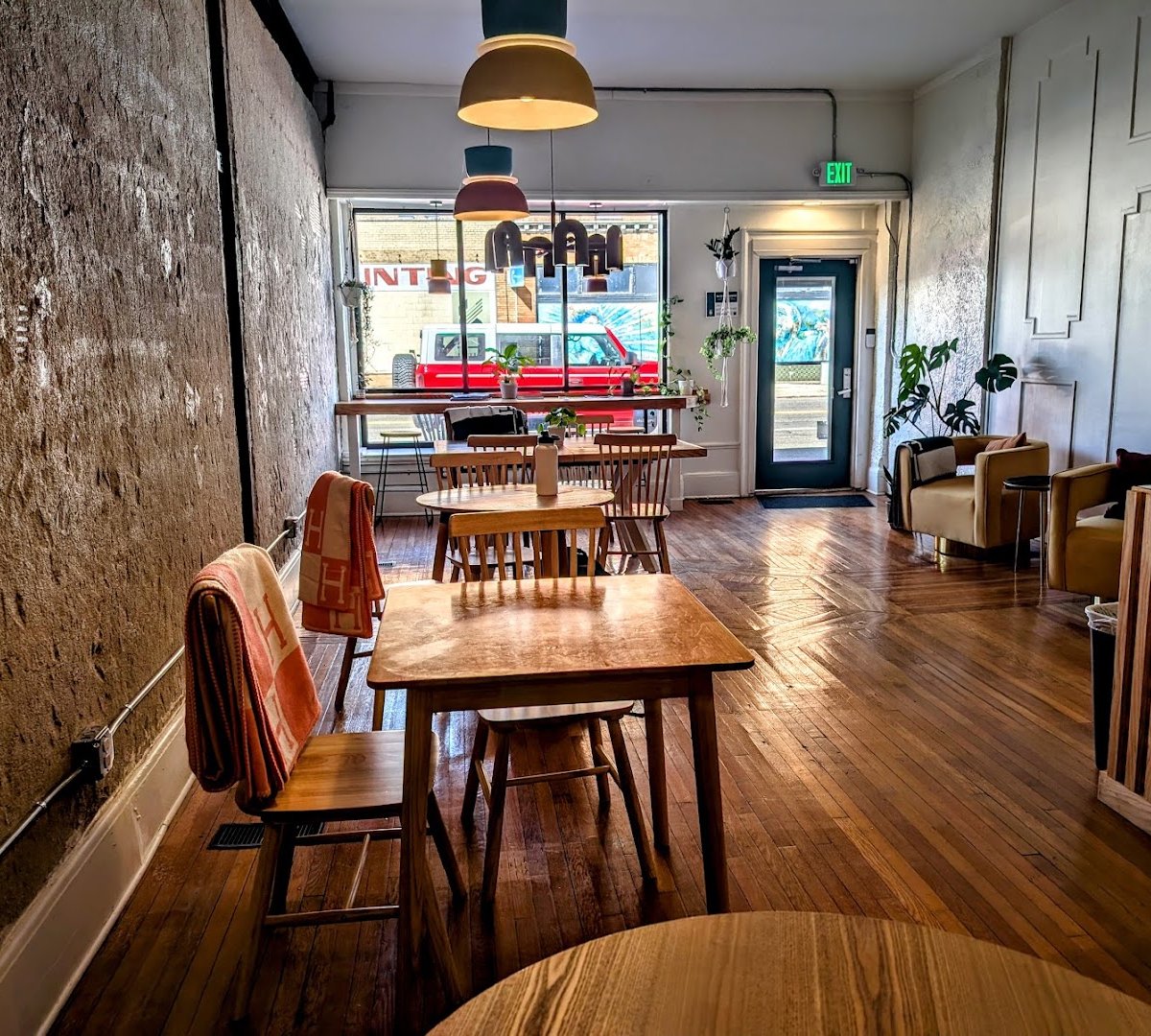 Decent Detroit specialty coffee shop in Detroit - photo 3