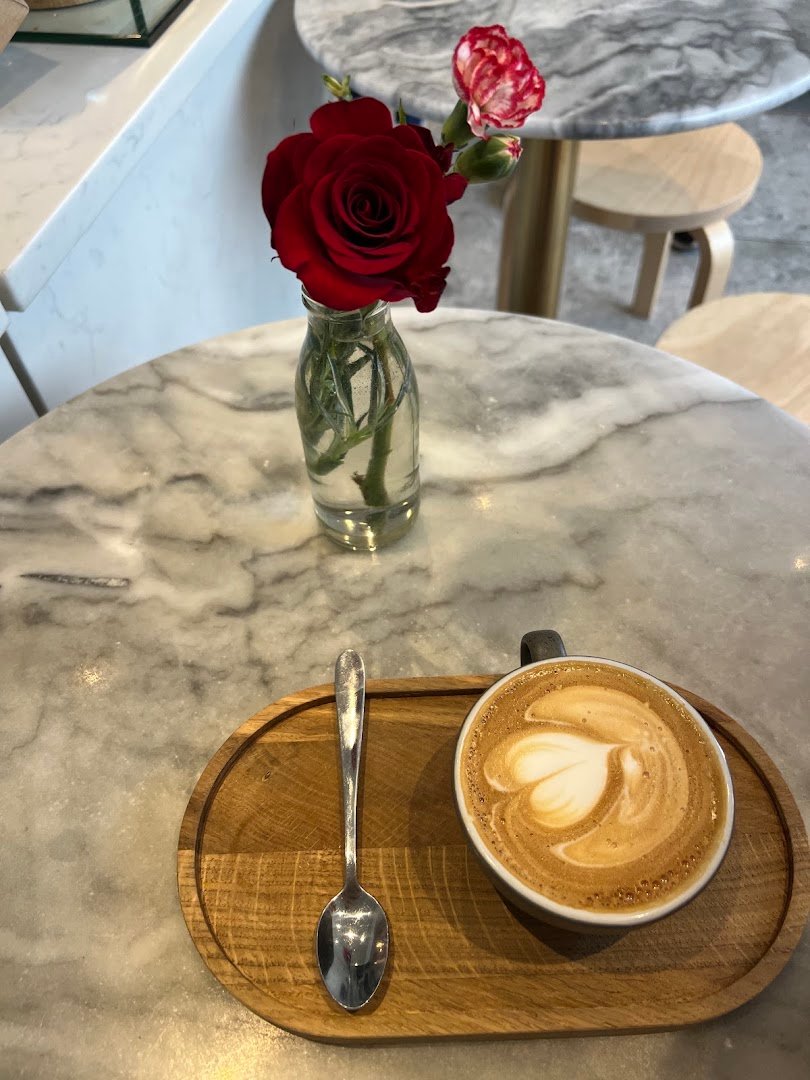 Mister Magpie Coffee (Leeson Street) specialty coffee shop in Dublin - photo 5