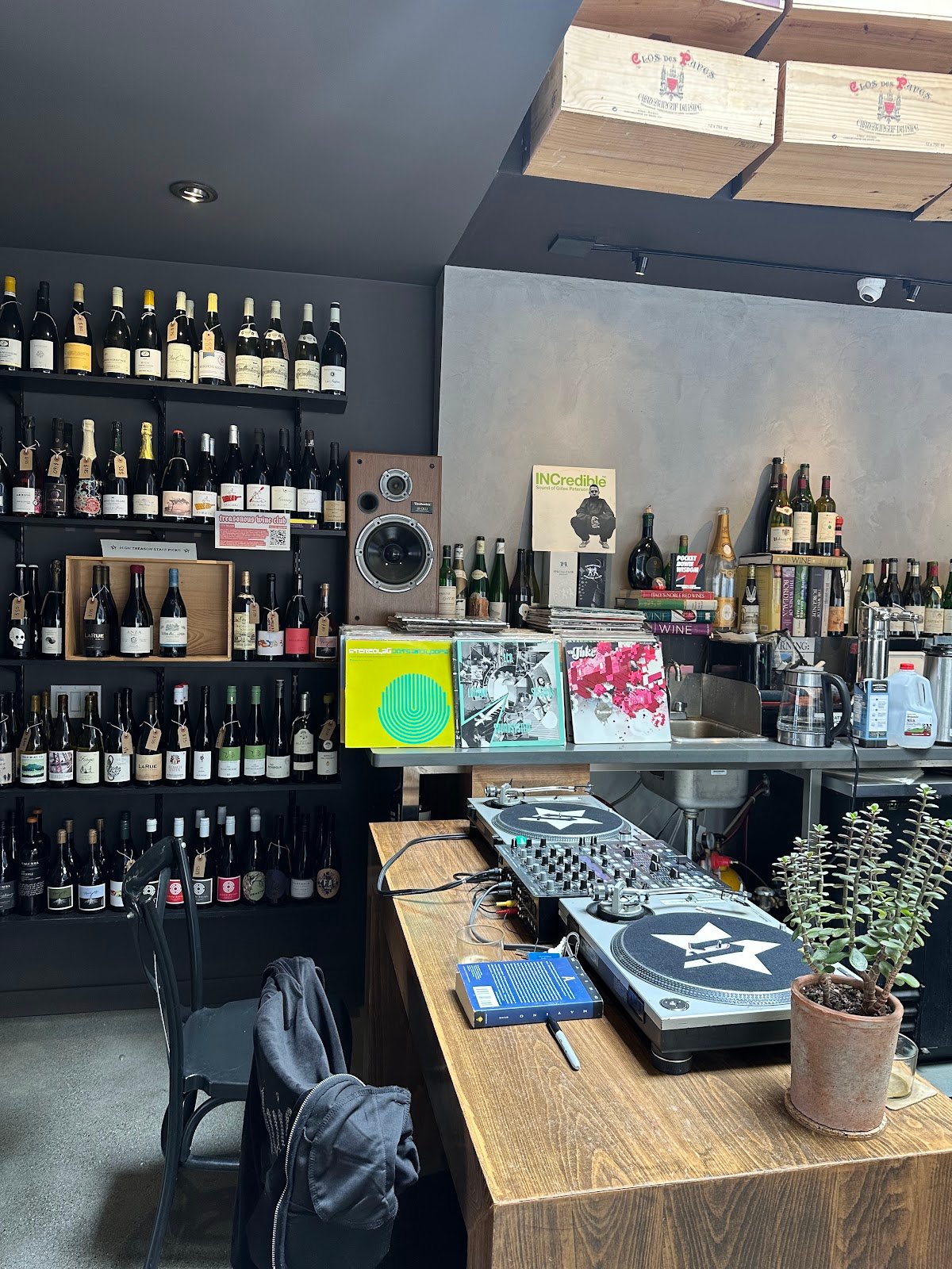 HI NRG specialty coffee shop in San Francisco - photo 3