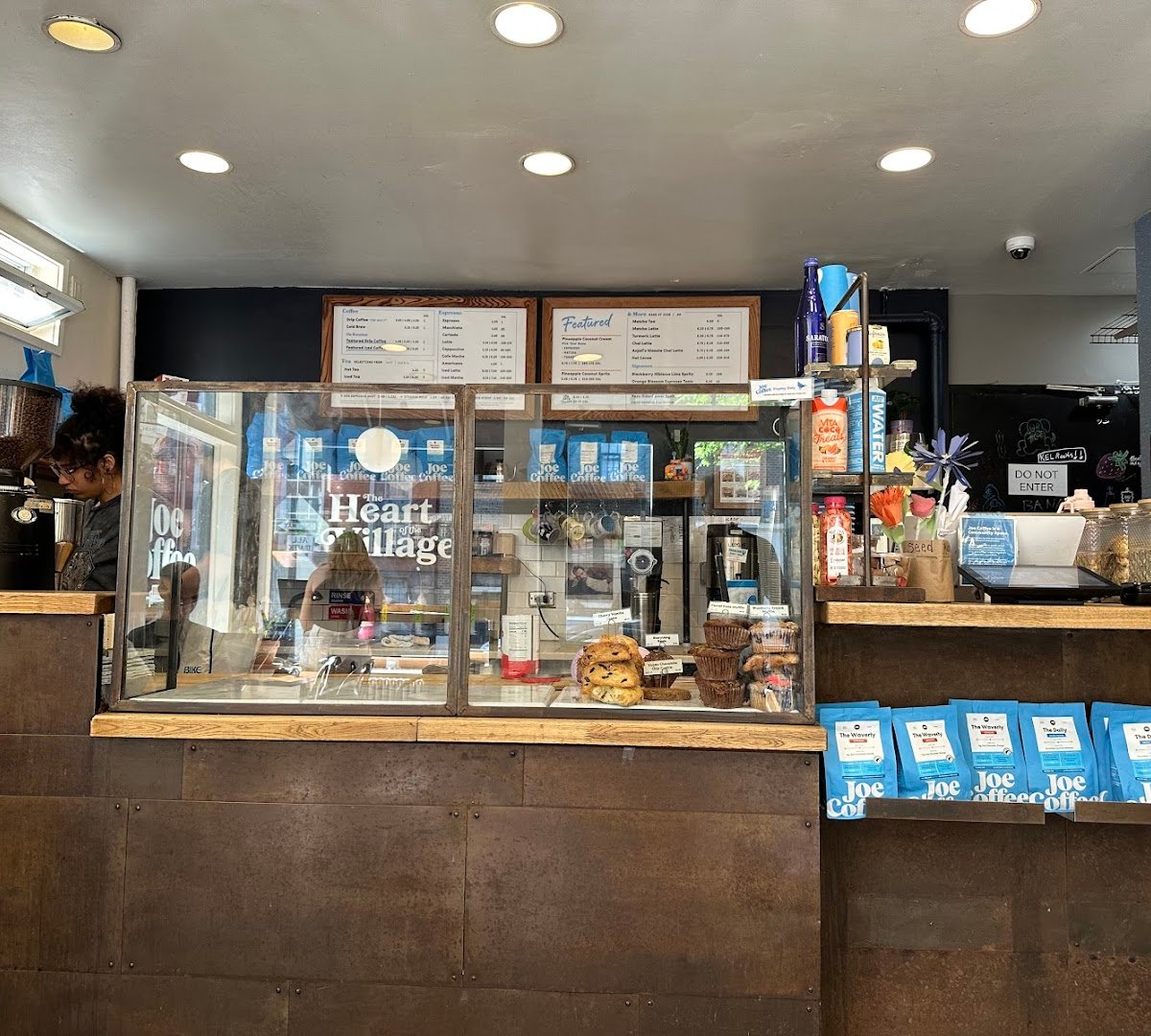 Joe Coffee Company: Waverly specialty coffee shop in New York - photo 10