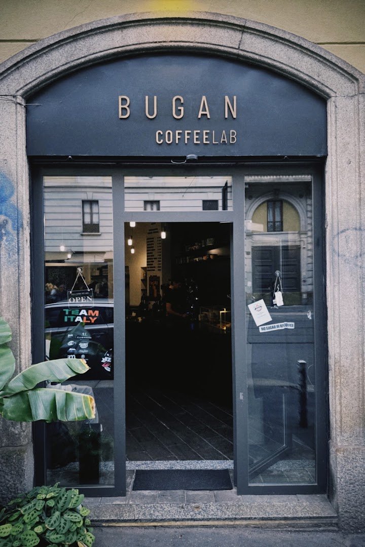 Storefront of Bugan Coffee Lab - Via Vigevano - Milano, specialty coffee shop in Milan