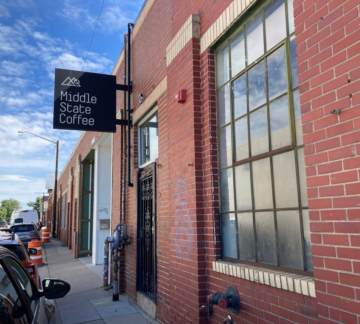 MiddleState Coffee specialty coffee shop in Denver - photo 2