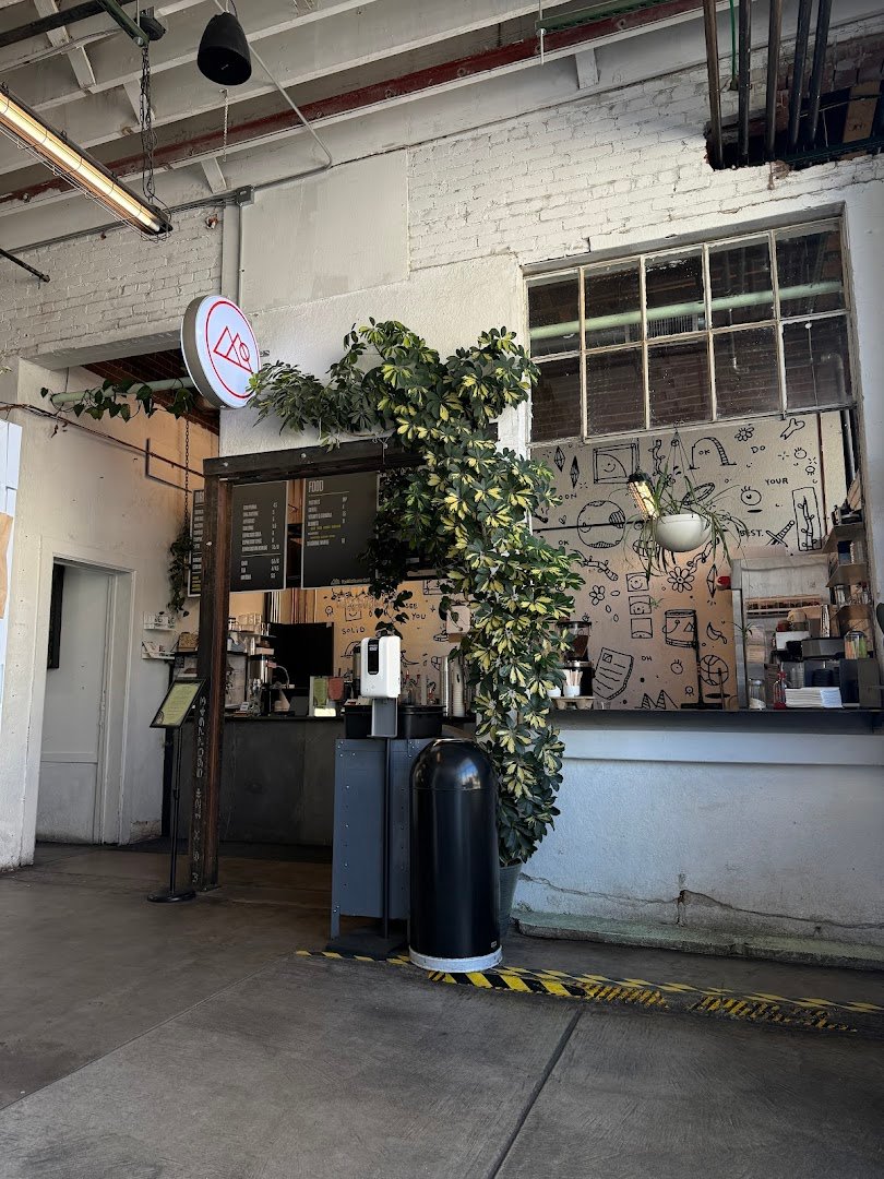 MiddleState Coffee specialty coffee shop in Denver - photo 10