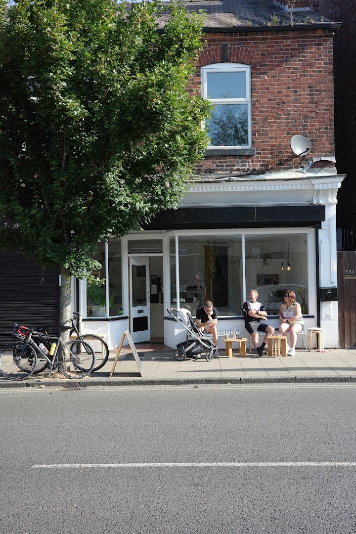 Storefront of Oscillate Coffee, specialty coffee shop in Manchester