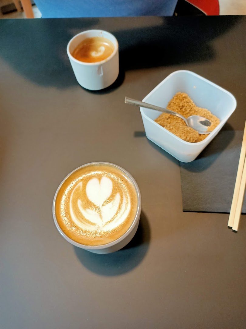 Black Poplar Espresso specialty coffee shop in Madrid - photo 3