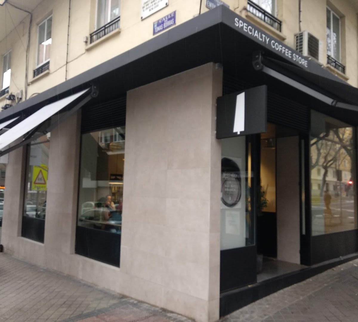Black Poplar Espresso specialty coffee shop in Madrid - photo 7
