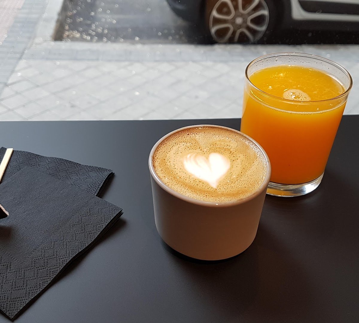 Black Poplar Espresso specialty coffee shop in Madrid - photo 10