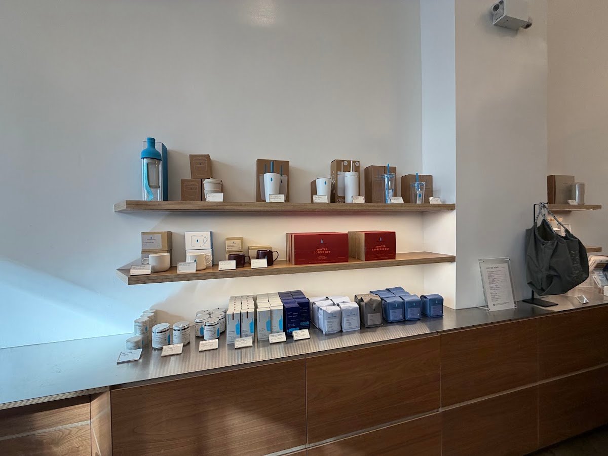 Blue Bottle Coffee specialty coffee shop in New York - photo 4