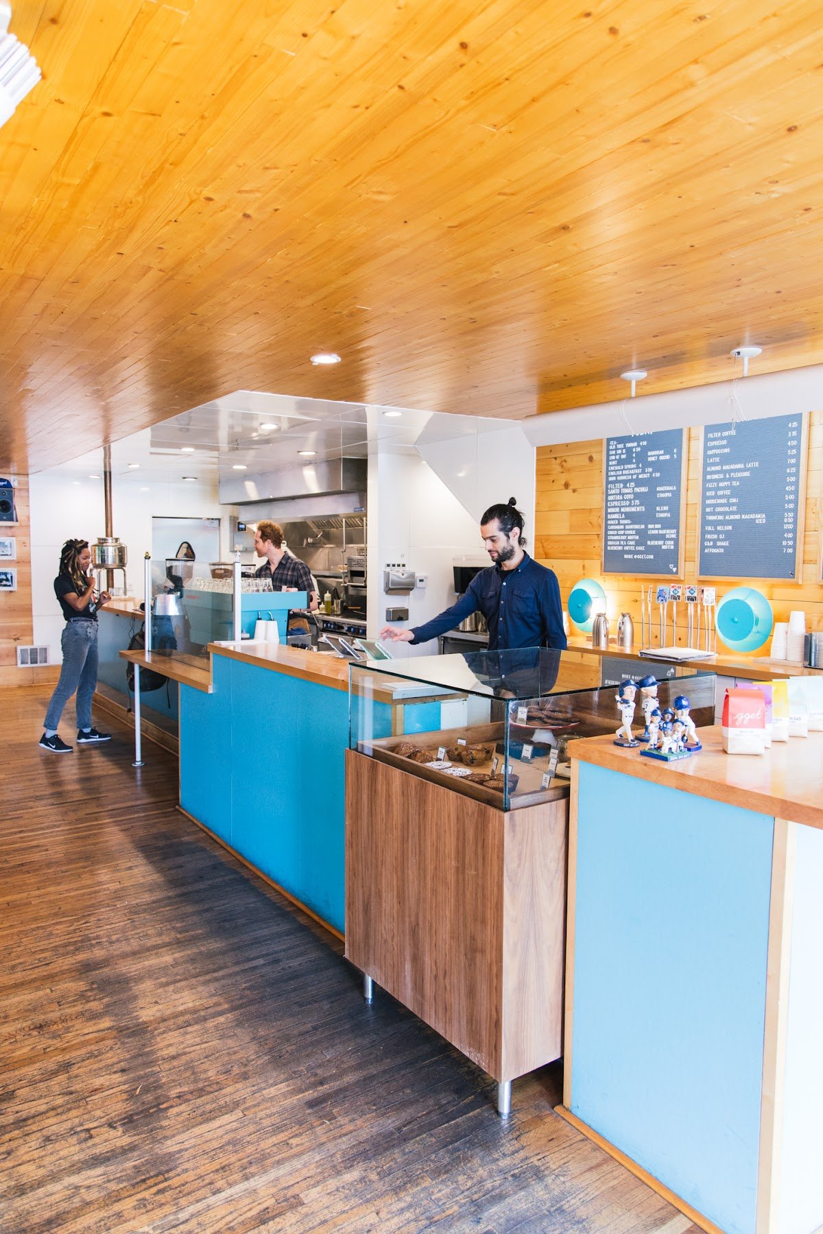 Go Get Em Tiger specialty coffee shop in Los Angeles - photo 2