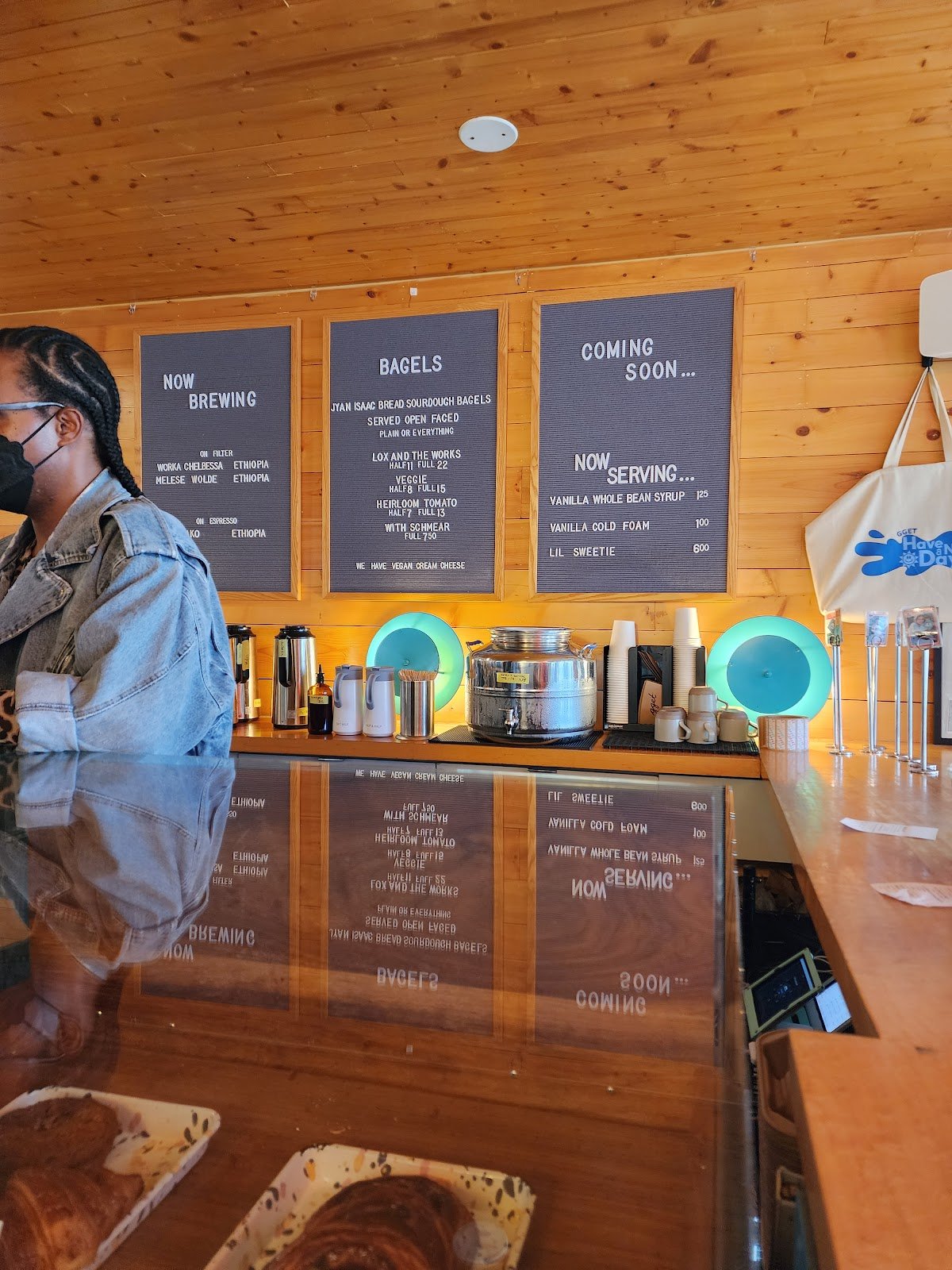 Go Get Em Tiger specialty coffee shop in Los Angeles - photo 5