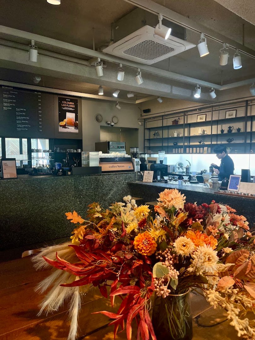 Interior of Lusso Barista Lab, Cheongdam, specialty coffee shop in Seoul
