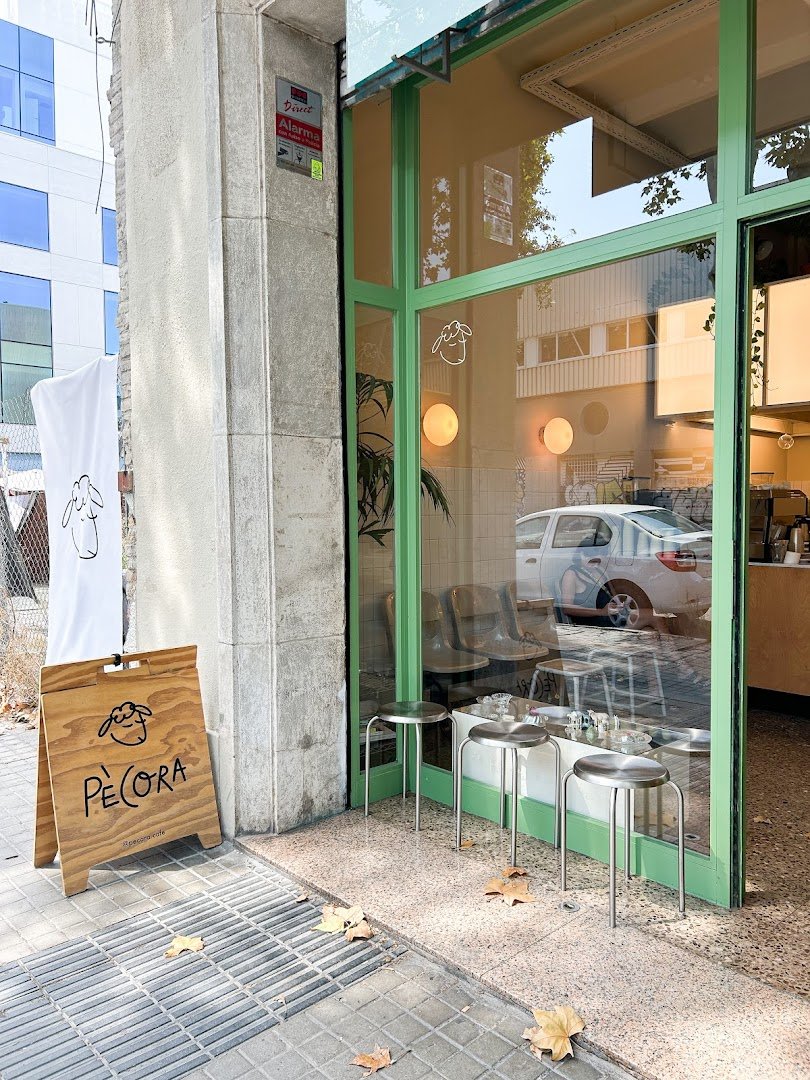 Pècora specialty coffee shop in Barcelona - photo 11