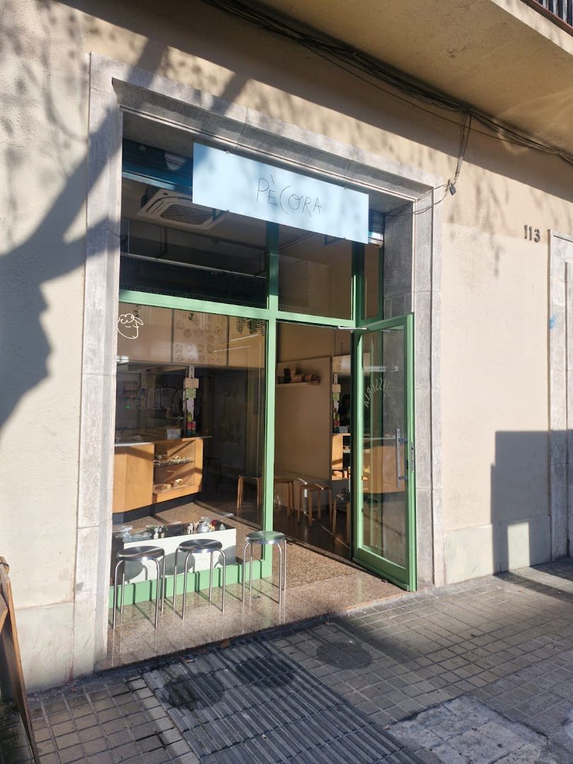 Pècora specialty coffee shop in Barcelona - photo 6