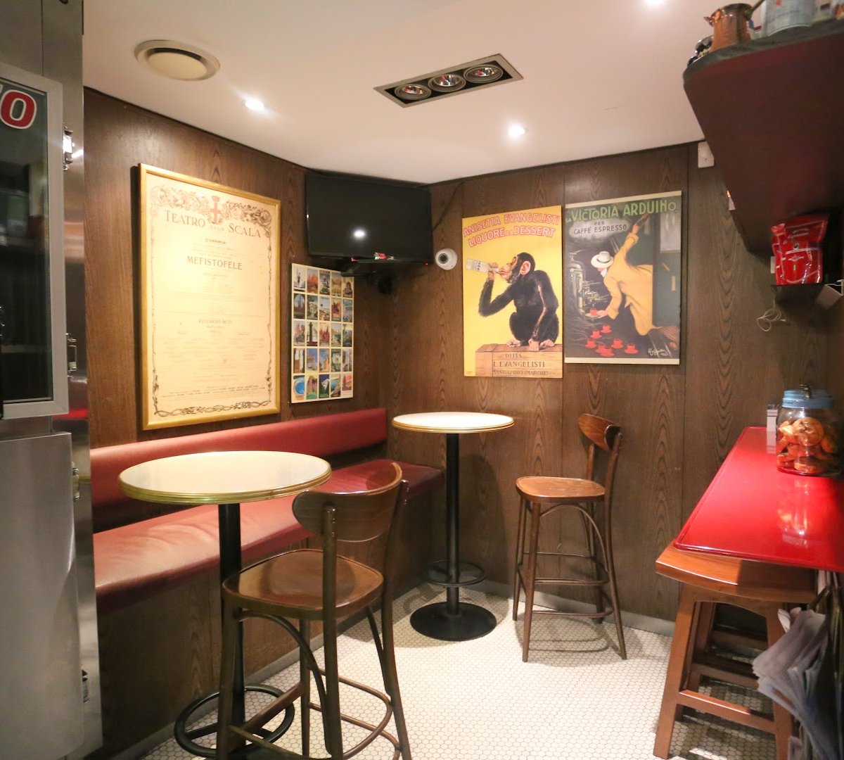 Bacino Bar specialty coffee shop in Sydney - photo 4