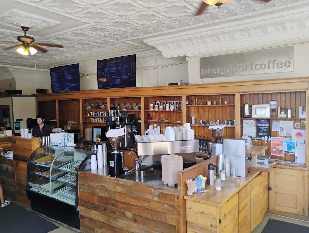 Bridgeport Coffeehouse specialty coffee shop in Chicago - photo 2